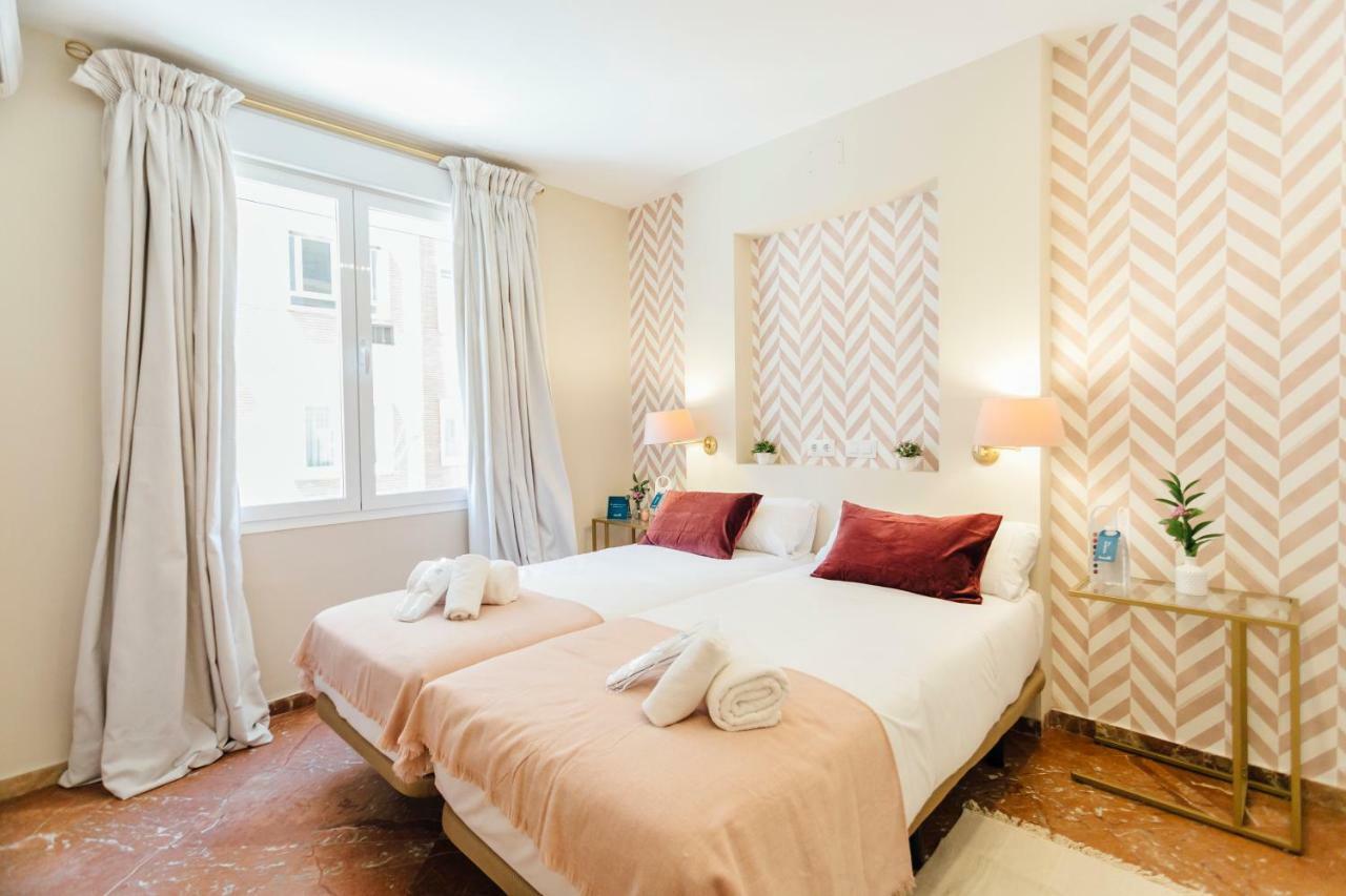Stylish And Wide- 3Bdr 3Bth- Los Remedios Σεβίλλη Εξωτερικό φωτογραφία