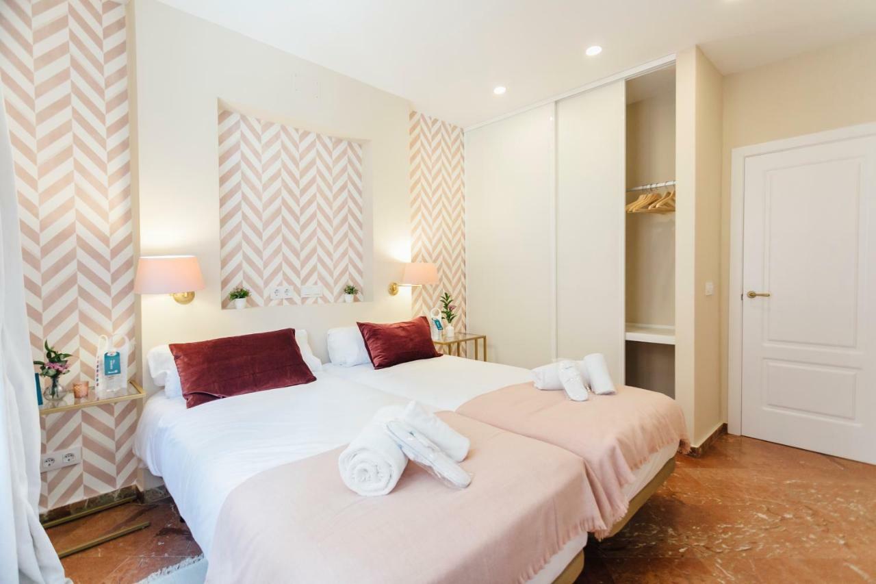 Stylish And Wide- 3Bdr 3Bth- Los Remedios Σεβίλλη Εξωτερικό φωτογραφία